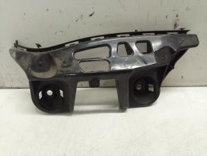 Begagnade Stötfångarfäste, vänster bak Mercedes CLA (117.3) 2.2 CLA-220 CDI, 220 d 16V Pris € 30,00 Marginaltabell erbjuds av Autodemontage van de Laar