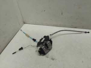 Gebruikte Portierslot Mechaniek 4Deurs links-voor Mercedes CLA (117.3) 2.2 CLA-220 CDI, 220 d 16V Prijs € 50,00 Margeregeling aangeboden door Autodemontage van de Laar