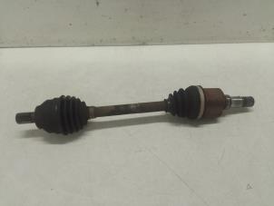 Begagnade Drivaxel, vänster fram Ford Focus C-Max 1.8 16V Pris € 50,00 Marginaltabell erbjuds av Autodemontage van de Laar