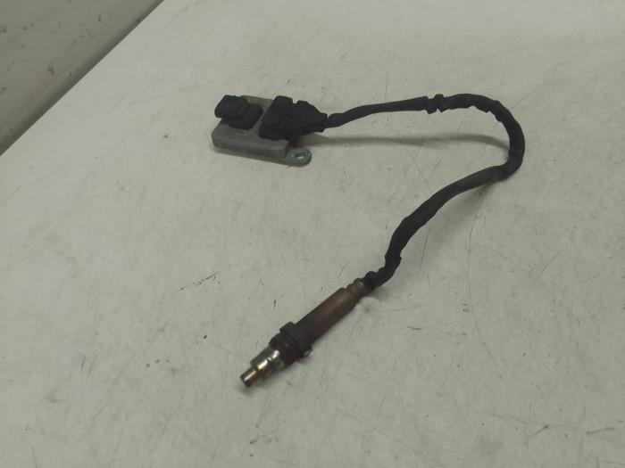 Nox sensor van een Mercedes-Benz E (W212) E-220 CDI 16V BlueEfficiency,BlueTEC 2015