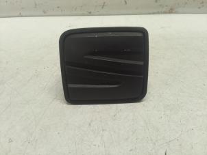 Begagnade Handtag, baklucka Seat Leon (5FB) 1.4 TSI ACT 16V Pris € 30,00 Marginaltabell erbjuds av Autodemontage van de Laar