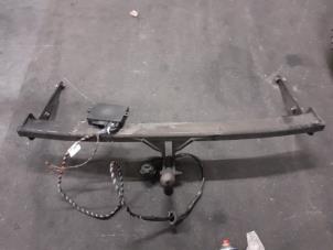 Gebruikte Trekhaak Volkswagen Passat Variant (3G5) 1.6 TDI 16V Prijs € 200,00 Margeregeling aangeboden door Autodemontage van de Laar