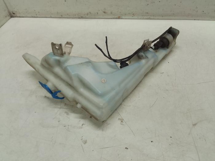 Spolartank, vindruta från en Audi TT (8J3) 2.0 TFSI 16V 2008