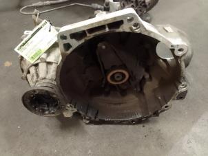 Gebruikte Versnellingsbak Volkswagen Passat Variant (3C5) 2.0 TDI 16V Bluemotion Prijs € 550,00 Margeregeling aangeboden door Autodemontage van de Laar