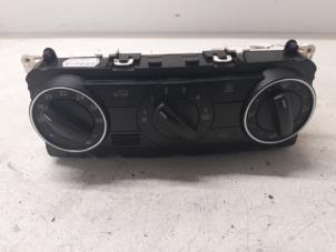 Begagnade Värmekontrollpanel Mercedes B (W245) 1.5 B-160 16V Pris € 30,00 Marginaltabell erbjuds av Autodemontage van de Laar