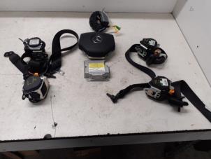 Begagnade Airbagset + modul Mercedes B (W245) 1.5 B-160 16V Pris € 500,00 Marginaltabell erbjuds av Autodemontage van de Laar