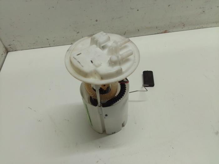 Elektrisk bränslepump från en Renault Trafic (1FL/2FL/3FL/4FL) 1.6 dCi 95 2017