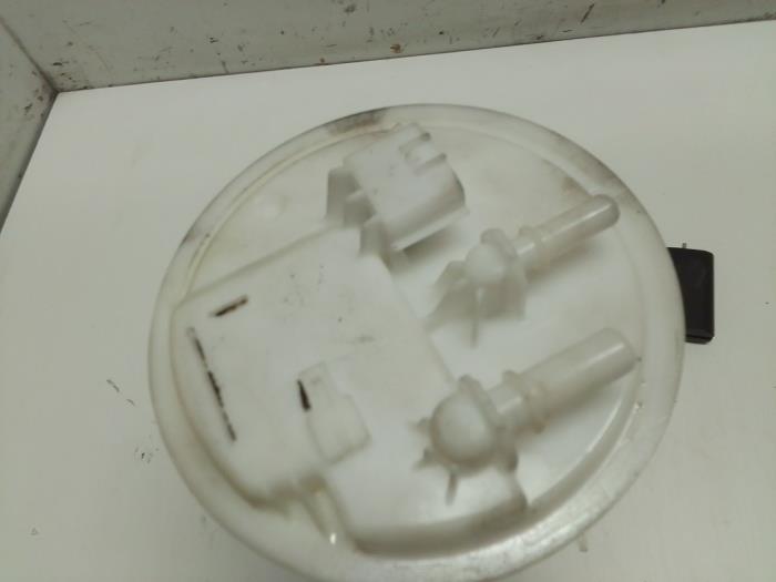 Elektrisk bränslepump från en Renault Trafic (1FL/2FL/3FL/4FL) 1.6 dCi 95 2017