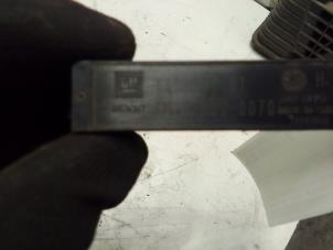 Begagnade Antenn, nyckelfri upplåsning Opel Insignia Sports Tourer 1.6 Turbo 16V 200 Pris € 20,00 Marginaltabell erbjuds av Autodemontage van de Laar