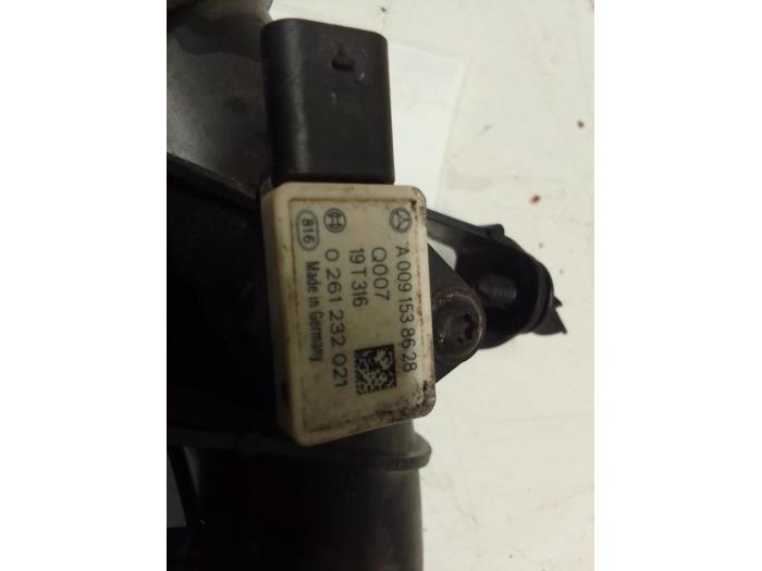 Turborör från en Mercedes-Benz A (177.0) 2.0 A-220 Turbo 16V 2020