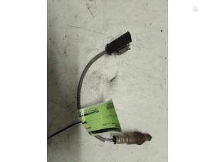 Begagnade Lambdasond Mercedes A (177.0) 2.0 A-220 Turbo 16V Pris € 50,00 Marginaltabell erbjuds av Autodemontage van de Laar