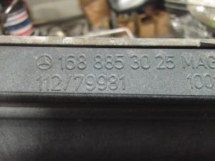 Gebruikte Voorbumper Mercedes A (W168) 1.6 A-160 Prijs € 125,00 Margeregeling aangeboden door Autodemontage van de Laar