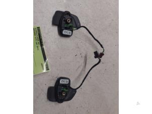 Gebruikte Schakelflipper set Mercedes Vito (447.6) 2.2 114 CDI 16V Prijs € 50,00 Margeregeling aangeboden door Autodemontage van de Laar