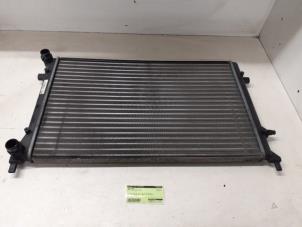 Begagnade Kylare Seat Leon (1P1) 1.6 Pris € 50,00 Marginaltabell erbjuds av Autodemontage van de Laar