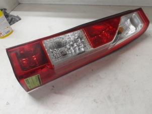 Gebruikte Achterlicht rechts Opel Movano 2.3 CDTi Biturbo 16V FWD Prijs op aanvraag aangeboden door Autodemontage van de Laar