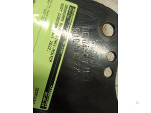 Begagnade Bakre övre gaffelben, vänster Seat Cordoba Pris € 35,00 Marginaltabell erbjuds av Autodemontage van de Laar