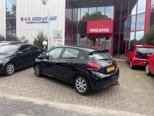 Gebruikte Tank Peugeot 208 I (CA/CC/CK/CL) 1.2 Vti 12V PureTech Prijs € 100,00 Margeregeling aangeboden door Autodemontage van de Laar