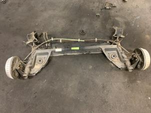 Begagnade Bakre drivaxel Renault Clio IV Estate/Grandtour (7R) 0.9 Energy TCE 90 12V Pris € 250,00 Marginaltabell erbjuds av Autodemontage van de Laar