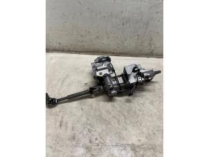 Begagnade Rattstångshölje Renault Clio IV Estate/Grandtour (7R) 0.9 Energy TCE 90 12V Pris på förfrågan erbjuds av Autodemontage van de Laar