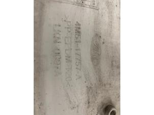 Begagnade Främre stötfångare Ford Focus 2 Wagon 2.0 16V Pris € 150,00 Marginaltabell erbjuds av Autodemontage van de Laar