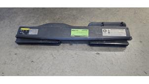 Gebruikte Luchtgeleider Volkswagen Golf VII (AUA) 2.0 TDI 16V Prijs € 50,00 Margeregeling aangeboden door Autodemontage van de Laar