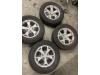 Velgen set + banden van een Hyundai Tucson (JM) 2.0 16V CVVT 4x2 2010