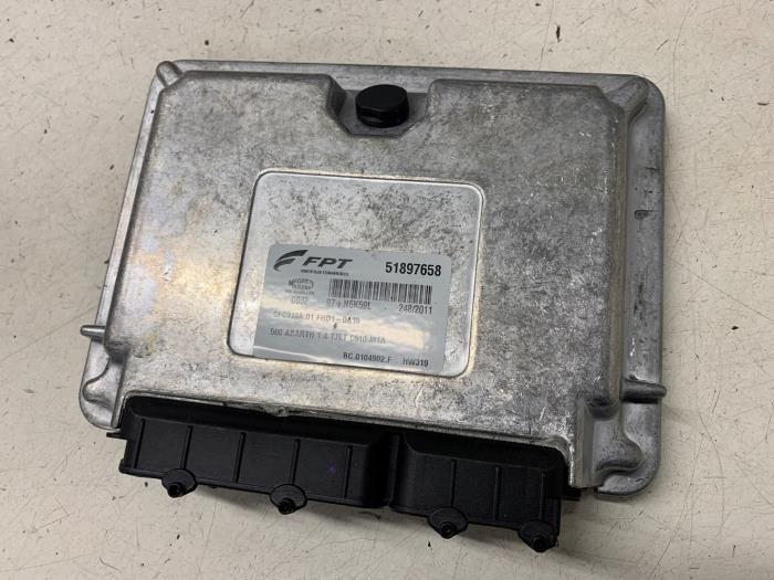 Dator, automatisk växellåda från en Abarth 500/595/695 1.4 T-Jet 16V 2011