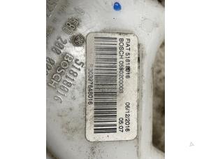 Begagnade Bensinpump Fiat 500 Abarth Pris € 70,00 Marginaltabell erbjuds av Autodemontage van de Laar