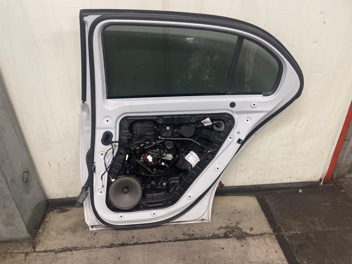Bakdörr, 4-dörrars, höger från en Mercedes-Benz A (177.0) 2.0 A-220 Turbo 16V 2020