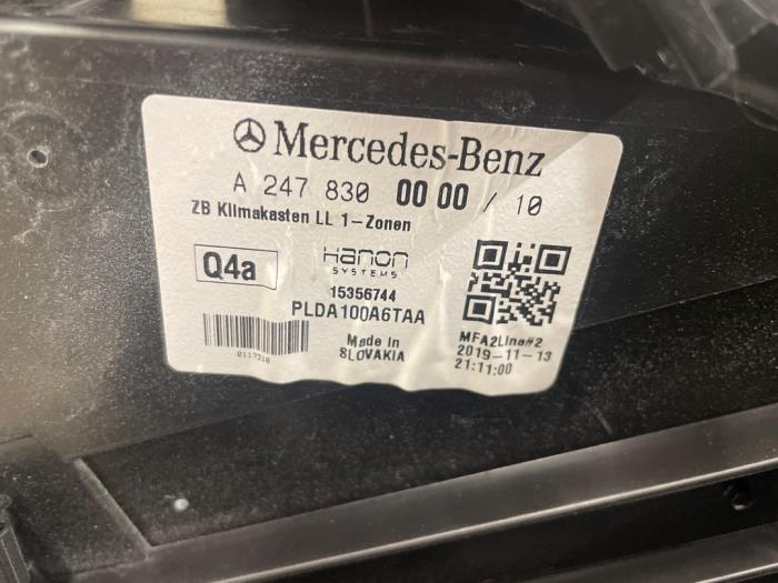 Värmarhus från en Mercedes-Benz A (177.0) 2.0 A-220 Turbo 16V 2020