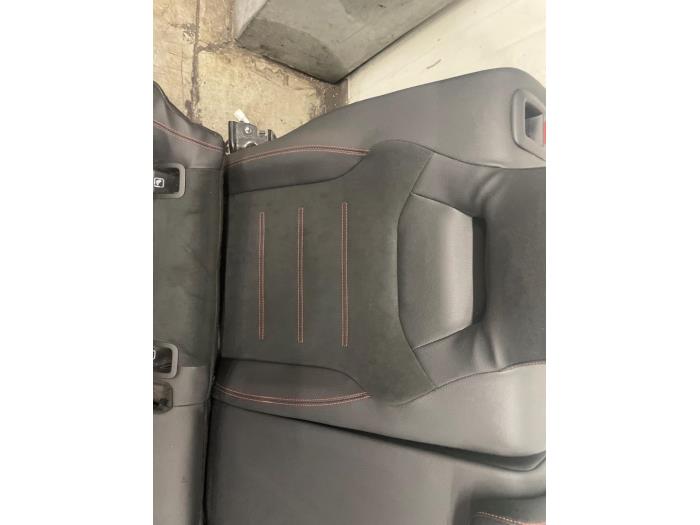 Baksätesbänk från en Mercedes-Benz A (177.0) 2.0 A-220 Turbo 16V 2020