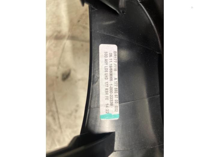 Instrumentbräda, del från en Mercedes-Benz A (177.0) 2.0 A-220 Turbo 16V 2020