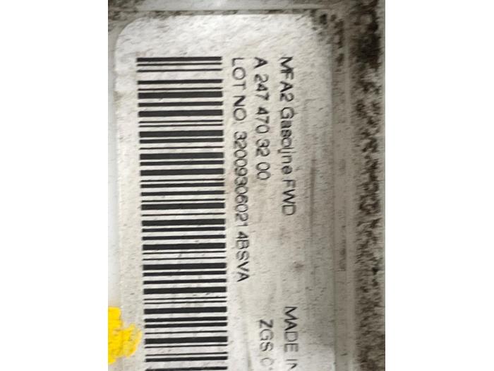 Bensinpump från en Mercedes-Benz A (177.0) 2.0 A-220 Turbo 16V 2020