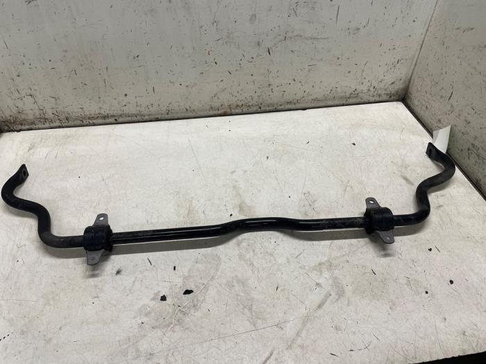 Främre krängningshämmare från en Mercedes-Benz A (177.0) 2.0 A-220 Turbo 16V 2020