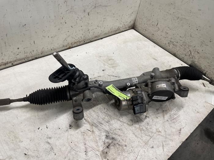 Servostyrningsbox från en Mercedes-Benz A (177.0) 2.0 A-220 Turbo 16V 2020