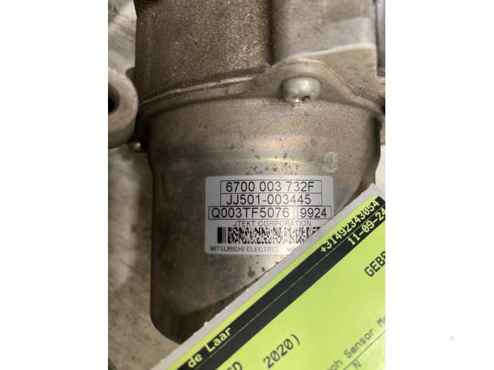 Servostyrningsbox från en Mercedes-Benz A (177.0) 2.0 A-220 Turbo 16V 2020