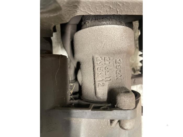 Bakre bromsok, vänster från en Mercedes-Benz A (177.0) 2.0 A-220 Turbo 16V 2020