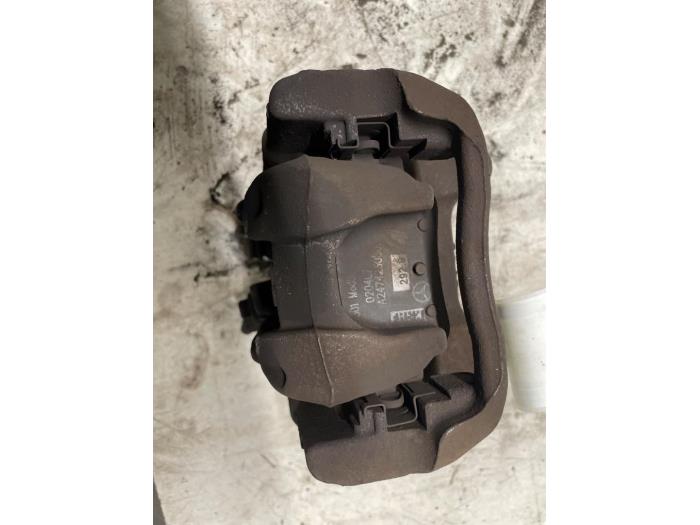 Bakre bromsok, höger från en Mercedes-Benz A (177.0) 2.0 A-220 Turbo 16V 2020