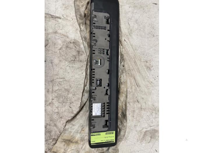 Vägmätare KM från en Mercedes-Benz A (177.0) 2.0 A-220 Turbo 16V 2020