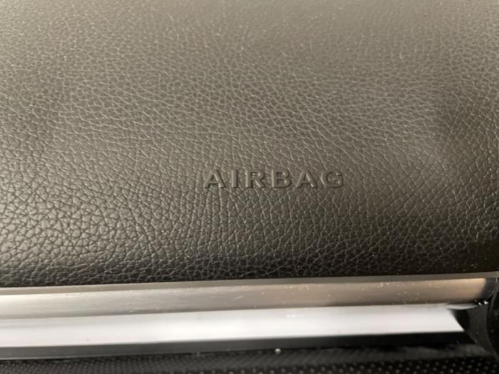 Airbagset + modul från en Mercedes-Benz A (177.0) 2.0 A-220 Turbo 16V 2020