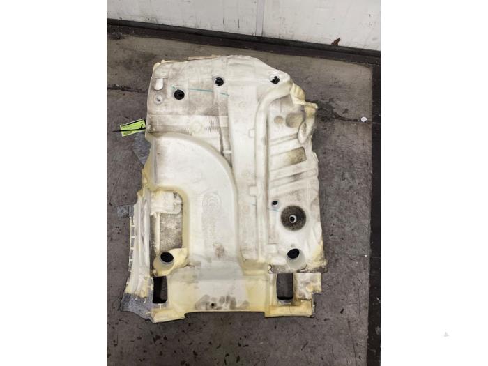 Matta från en Mercedes-Benz A (177.0) 2.0 A-220 Turbo 16V 2020