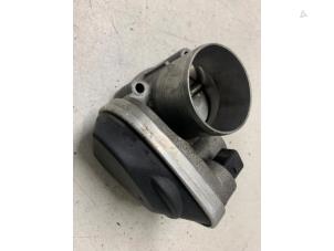 Gebruikte Gasklephuis Renault Scénic II (JM) 2.0 16V Prijs € 35,00 Margeregeling aangeboden door Autodemontage van de Laar