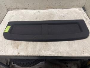 Gebruikte Hoedenplank Hyundai i10 (F5) 1.2i 16V Prijs € 35,00 Margeregeling aangeboden door Autodemontage van de Laar