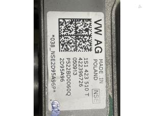 Gebruikte Stuurkolom Huis Volkswagen Up! (121) 1.0 12V 75 Prijs € 125,00 Margeregeling aangeboden door Autodemontage van de Laar