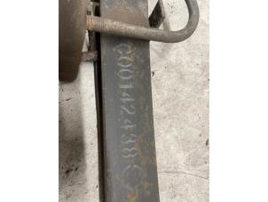 Begagnade Bakre bladfjäder Maxus eDeliver 3 50 kWh, 53 kWh Pris € 100,00 Marginaltabell erbjuds av Autodemontage van de Laar