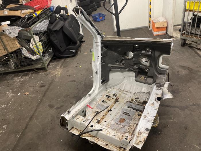 Karosshörn, vänster fram från en Mercedes-Benz A (177.0) 2.0 A-220 Turbo 16V 2020