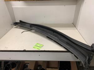 Begagnade Torpedgaller Opel Mokka/Mokka X 1.4 Turbo 16V 4x2 Pris € 50,00 Marginaltabell erbjuds av Autodemontage van de Laar