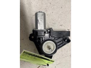 Używane Silnik szyby drzwiowej Volvo V40 (MV) 1.6 D2 Cena € 40,00 Procedura marży oferowane przez Autodemontage van de Laar