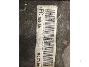 Gebruikte Tussenbak 4x4 Opel Antara (LA6) 2.4 16V 4x4 Prijs op aanvraag aangeboden door Autodemontage van de Laar