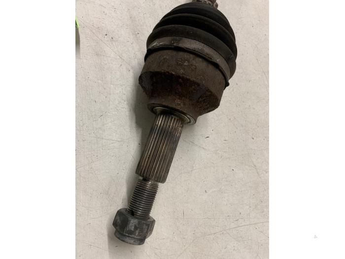 Aandrijfas links-voor van een Ford Transit Custom 2.2 TDCi 16V 2015